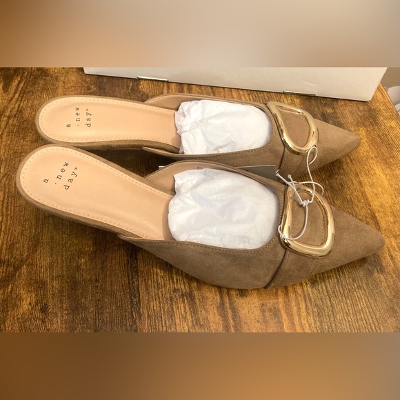 Women’s Larissa Pointed Toe Mule Heels – a New Day™ Beige Size 8.5 new - Picture 3 of 8